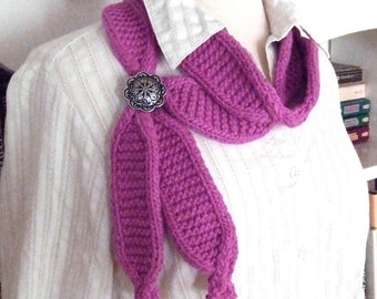 Knitting Pattern – Shaped Accessories, skinny scarf, tie, belt, in DK to aran wt. yarns, PDF pattern, in English Only
