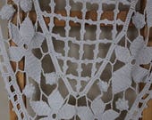French antique table runner, French hand crochet table runner, French antique linens, French antique tabletop, French linens, Oval runner