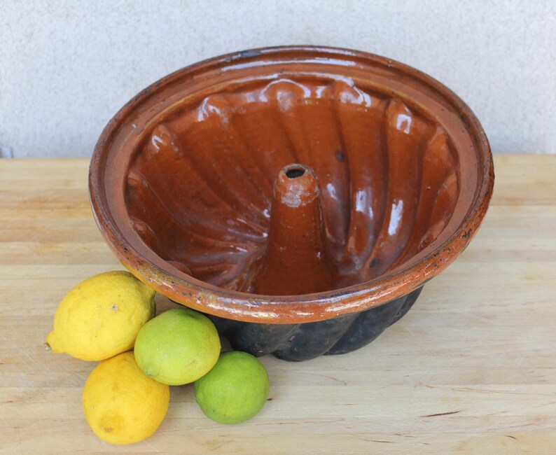 Antique Terra Cotta Mold Antique Bundt Cake Mold Antique Baking Pan Baking Dish Film Prop 19th Century Baking Pan Gugelhupf Cake Mold Dexis Iberica Bundt Pans Home Living