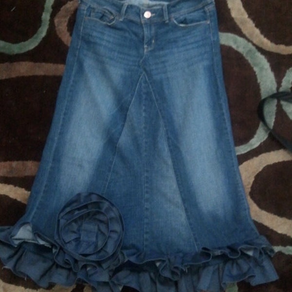 Ruffled Jean Skirt with a detachable flower