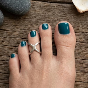Adjustable Silver Toe Ring, Minimalist X Toe Ring, Open Toe Band, Handmade Foot Jewelry, Beach Jewelry, Summer Gift for Women