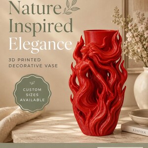 Könnte beinhalten: Eine leuchtend rote, 3D-gedruckte dekorative Vase mit einer skulpturalen Figur, deren fließendes Haar in flammenartige Muster übergeht. Der Text auf dem Bild lautet Nature Inspired Elegance, 3D Printed Decorative Vase, Custom Sizes Available, Sustainable Materials, Minimalist Design, Made With Passion und Shop Now On Etsy.