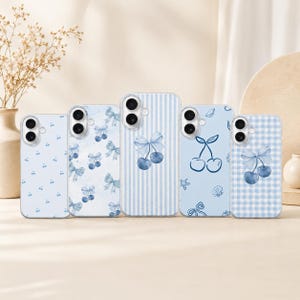 Ästhetische blaue Handyhülle mit Kirschmuster, Geschenkverpackung für iPhone 17 Pro Max, 16e, 15, 14, 12 und Samsung S25 Ultra, S24 FE, A56, Pixel 10 XL, 9a, 8