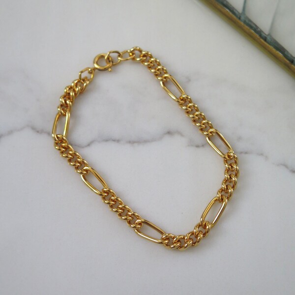 Gold Plated Figaro Chain Bracelet • Vintage Deadstock • 18k • Simple Minimalist Everyday • 1990s • Gift for Friend • Elegant Fine Stylish •