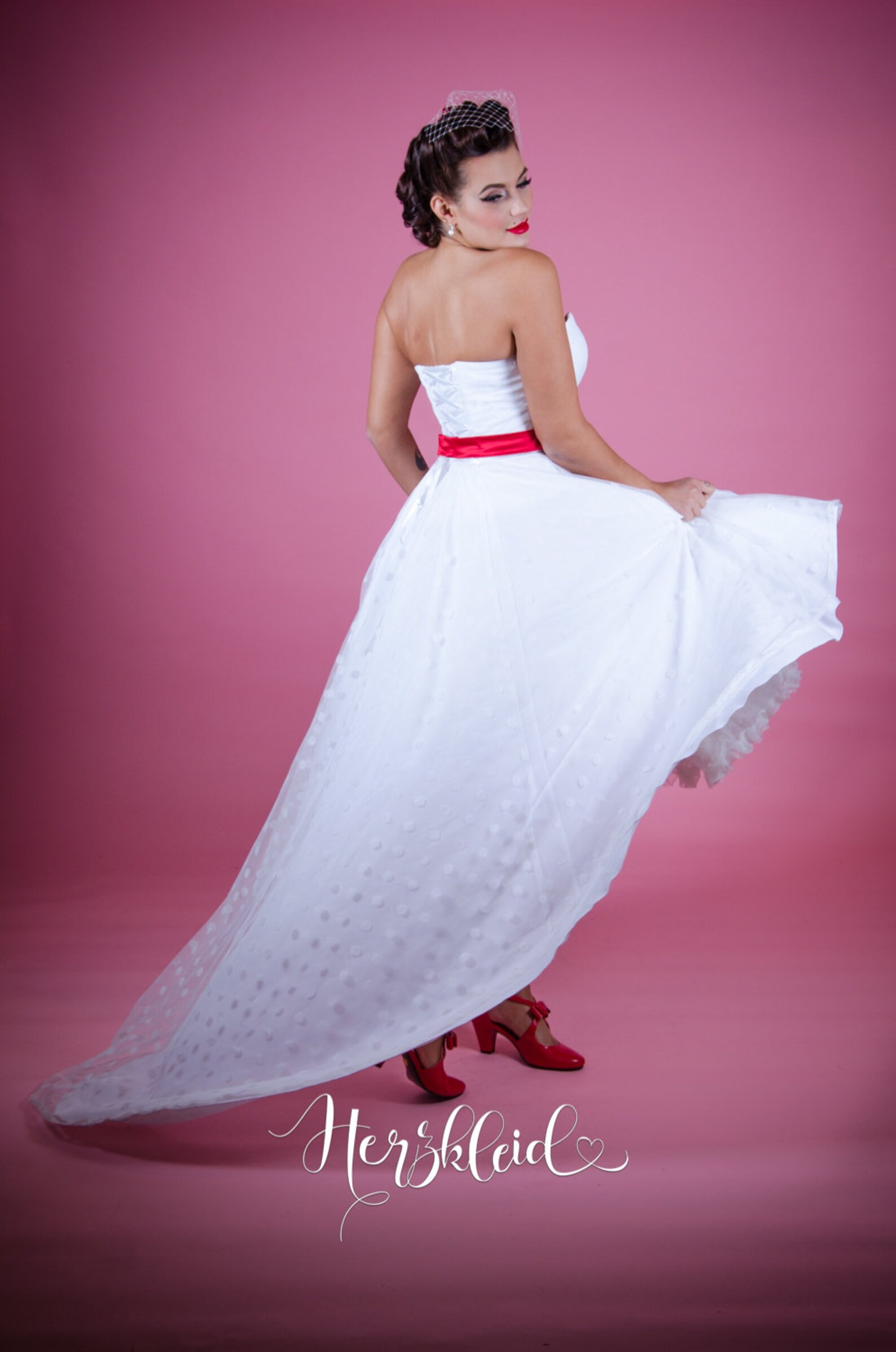 Brautkleid Rockabilly 50er Jahre wadenlang Hochzeitskleid ...