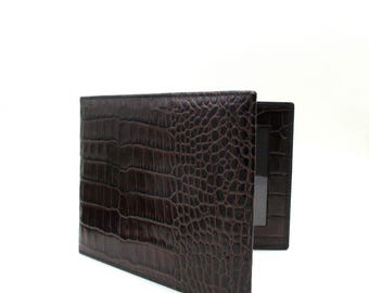 Bifold Picture Frame Leather Crocodile Embossed holds Two 4X6" Photos