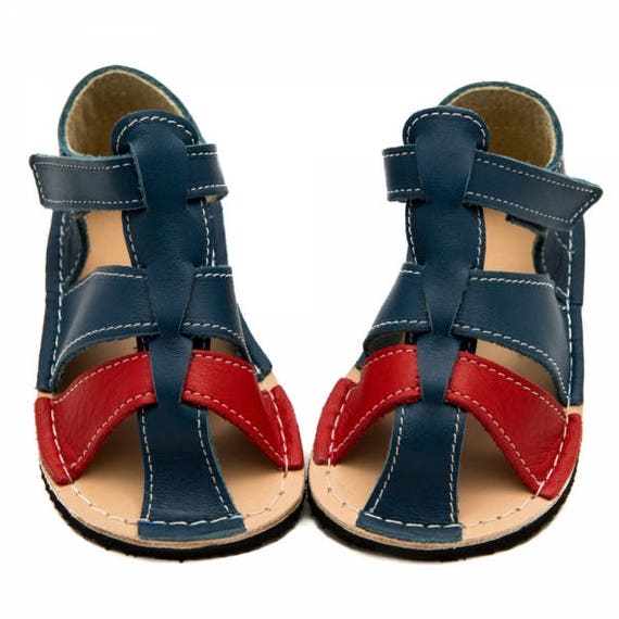 s en cuir bleu/rouge enfant en bas âge, doublure, crochet & Velcro, semelle Vibram, support de marcher pieds nus, tailles UE 16/17 à 24 - nous 2 à 7,5 | Matériaux De Haute Qualité
s en cuir bleu/rouge enfant en bas âge, doublure, doublure, doublure, crochet & Velcro, semelle Vibram, support de marcher pieds nus, tailles UE 16/17 à 24 - nous 2 à 7,5 | Matériaux De Haute Qualité
e11f06