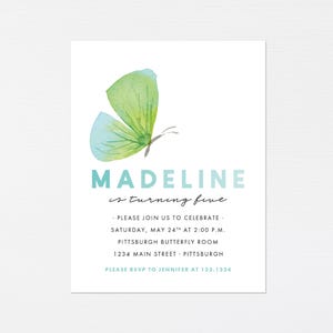 Invito a farfalla · Invito di compleanno boho verde acqua · Invito a farfalla floreale · Semplice primo compleanno in giardino primaverile · DIGITALE O STAMPATO