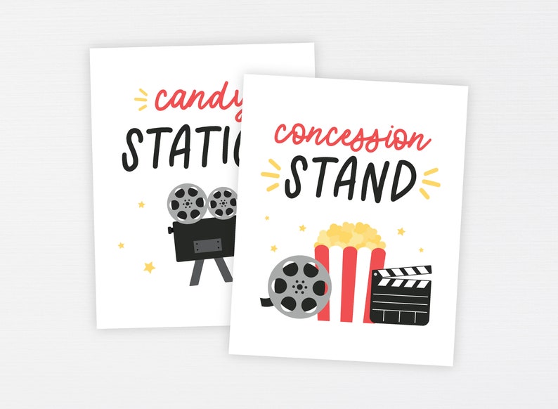 K&ouml;nnte beinhalten: Zwei druckbare Schilder f&uuml;r eine Party zum Thema Film. Das erste Schild lautet "candy station" mit einer Cartoon-Filmkamera. Das zweite Schild lautet "concession stand" mit einem Cartoon-Eimer Popcorn, einer Filmrolle und einer Klappe.