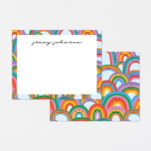 Regenbogen Briefpapier · Pride Monogramm Geschenk · Bunte kundenspezifische Grußkarten · Maßgeschneiderte Schreibwaren · Geburtstagsgeschenk Set · DIGITAL ODER GEDRUCKT
