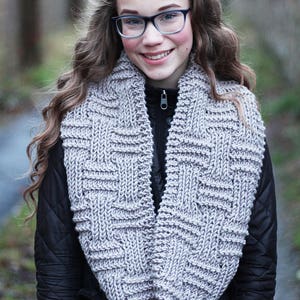 KNITTING PATTERN clay infinity scarf, cowl, womens scarf pattern Listing25 image 4