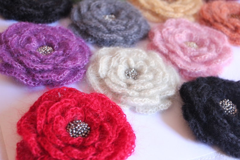 CROCHET PATTERN Mohair flower brooch Listing20 image 4