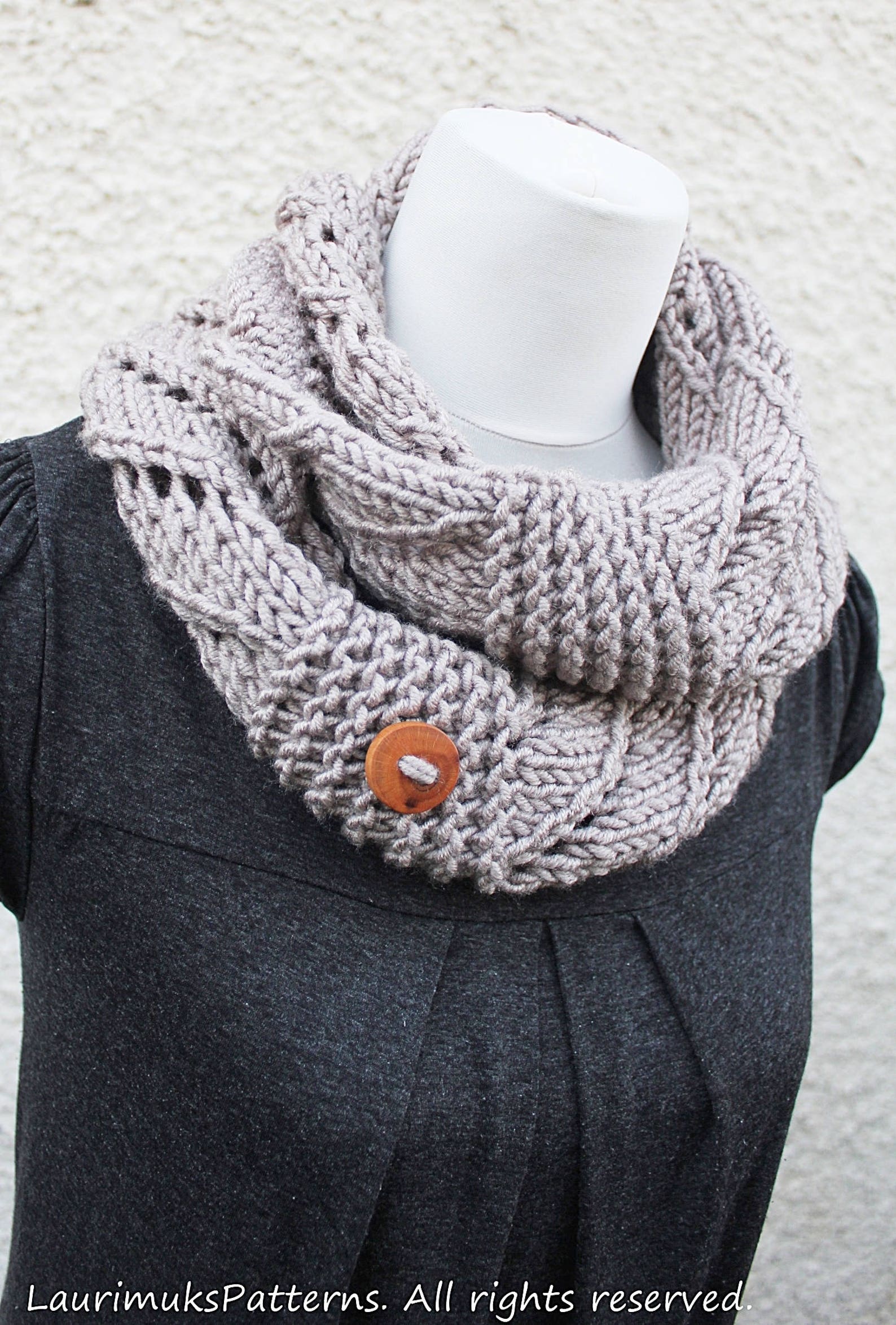 KNITTING PATTERN - Weekender Infinity Loop Scarf, Womens Scarf Pattern ...