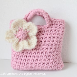 CROCHET PATTERN Little Girls Pink Purse With Large Statement - Etsy