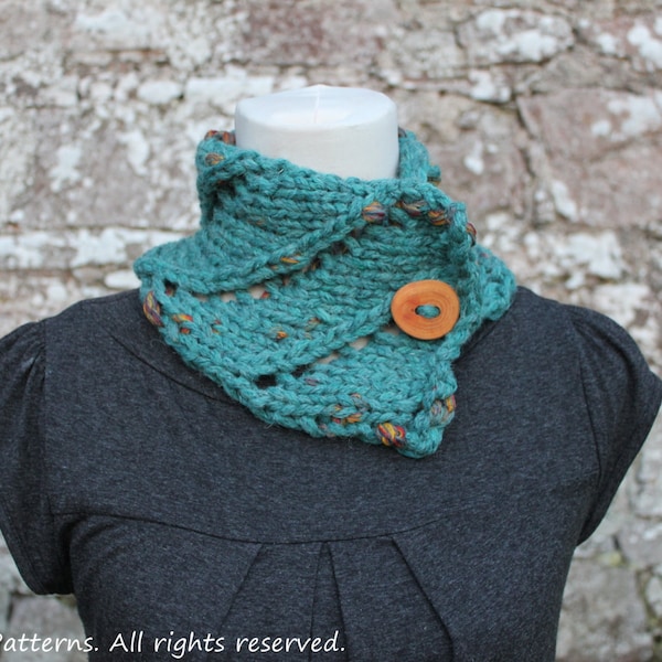 Knitting pattern for women - Vesuvio button neckwarmer, collar scarf pattern - Listing78