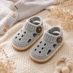Baby Clogs Crochet Pattern PDF, Beginner Baby Sandals, 3 Sizes Newborn Booties Tutorial