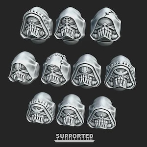 Peut inclure: Un ensemble de onze têtes de casque miniatures en résine grise, chacune présentant un design à capuche avec un masque facial squelettique, des dents saillantes et divers détails décoratifs comme des crânes, avec le mot SUPPORTED en bas.