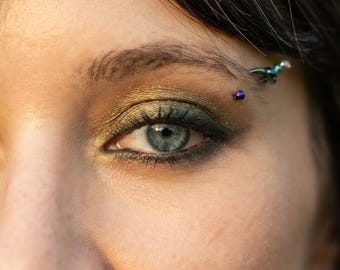 Plastikfrei! Olivgrüner Schimmer-Gel-Eyeliner, handgefertigt in kleinen Mengen, mit Bio-Inhaltsstoffen