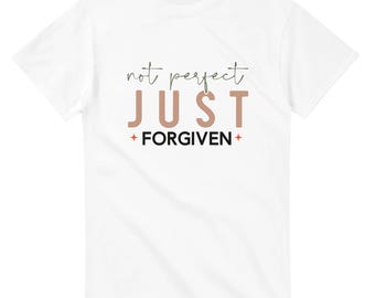 Nicht perfekt, nur vergeben Gnadengefülltes christliches T-Shirt - Schweres Unisex-T-Shirt mit Rundhalsausschnitt | Gildan® 5000