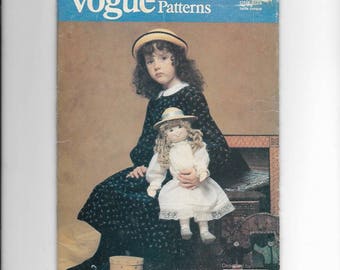 UNBESCHNITTENEN Nähen Muster Vogue 7290 für ausgestopfte Puppe und Kleidung, 1980er Jahre