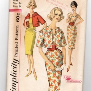 Puede incluir: Patrón de costura vintage Simplicity número 3425 para un vestido y una chaqueta. El patrón es para una talla 14 con una medida de busto de 86 cm. El patrón incluye instrucciones para un vestido con estampado floral y una chaqueta a juego con estampado floral. El patrón también incluye instrucciones para un vestido amarillo liso con una chaqueta roja.