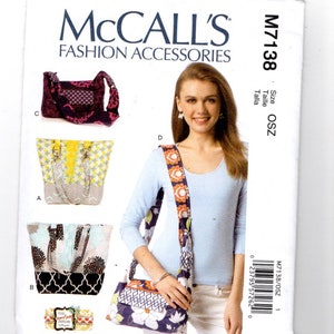 UNCUT Sewing Pattern McCalls 7138 for Lined Bags and Tote Variations, Shoulder Bag