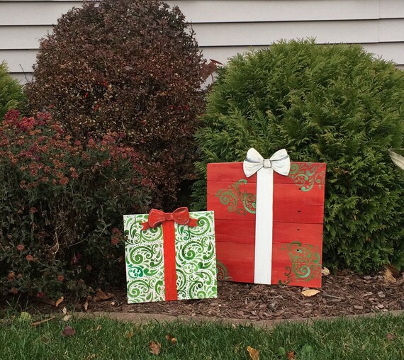 Items similar to Christmas Gift Yard Decor, Wooden Gift outdoor display