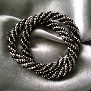 Custom Mobius Bracelet, beaded bracelet, choose your colors