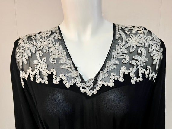 Vintage Late 1930s Leaf Embroidery Mesh Bodice Ra… - image 2