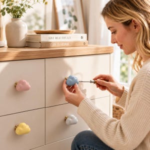 Schubladengriffe aus Keramik in Wolkenform, matte Pastellfarbene Schrankgriffe, niedliche Kinderzimmergriffe, Kleiderschrankgriffe für Kinder, Mädchenzimmer-Dekoration, Kommodengriff
