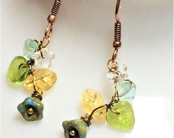 Herbst Wickeln Ohrringe mit tschechischen Glas Blume Perlen und Kristalle. E00346