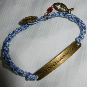 Häkeln Armband gemacht mit blauen Nylon Schnur Rattail Makramee Faden in der Mitte-Bronze &quot;wo ein Wille ist Ihnen ist ein Weg&quot;. #B00202