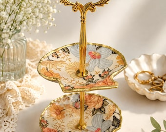 Vintage-Schmuckschale mit zwei Etagen und Blumenmuster, Schmuckständer mit goldener Jakobsmuschel, mehrstöckiger Schmuckhalter, Schminktischdekoration, Ringablage, Geschenk im Cottagecore-Stil