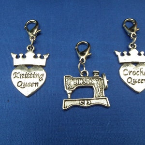Queen - Pack of 5 Stitch Markers