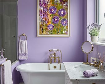 Handmålad akrylpanel med lila blommor – tavelväggdekor
