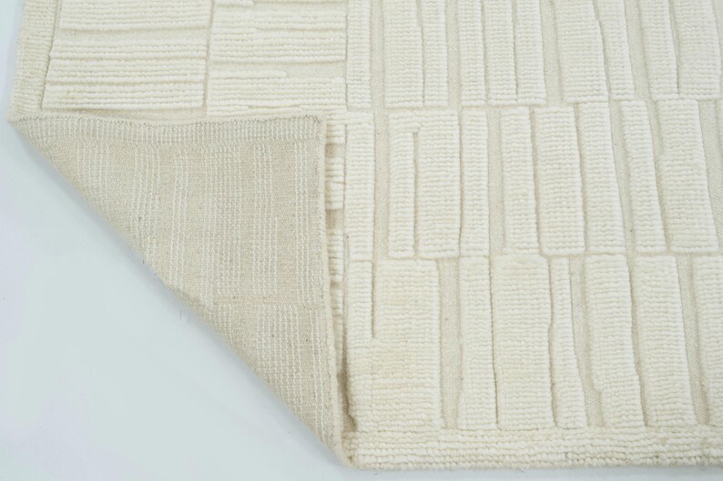 Alfombra Quiet Weave de lana color canela marfil, anudada a mano con textura sutil tono sobre tono, alfombra de área color crema marfil de 8x10 imagen 4