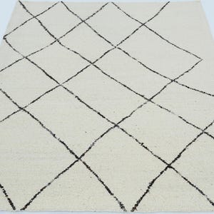 Tapis Warm Grain Cress en laine ivoire, tissé à la main, motif tribal texturé, tapis crème ivoire 8x10 image 3