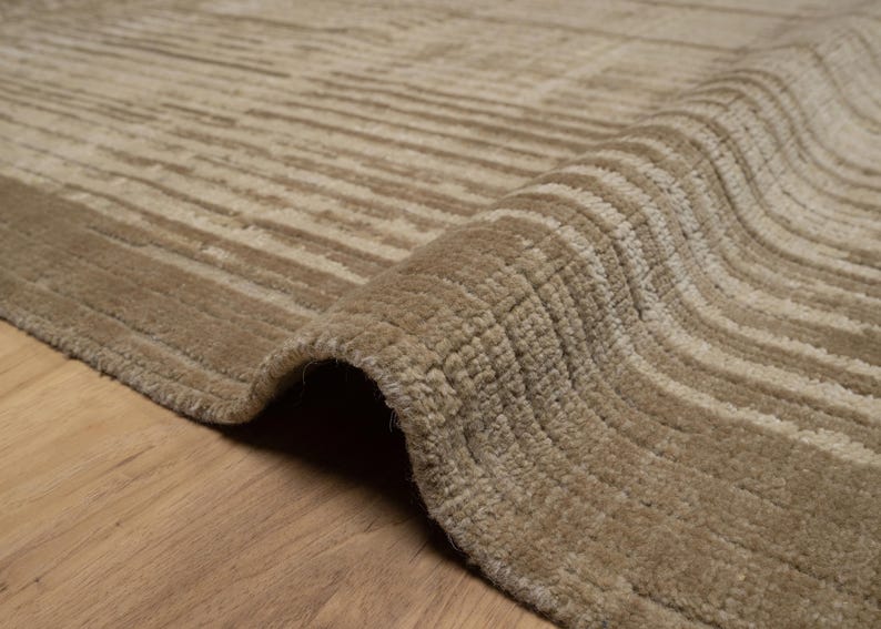 Still Water Beacon Wheat Wool Rug, Hand-Knotted Striated Sheen, Warm Gold Camel Area Rug 8x10 image 4