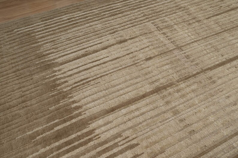 Still Water Beacon Wheat Wool Rug, Hand-Knotted Striated Sheen, Warm Gold Camel Area Rug 8x10 image 8