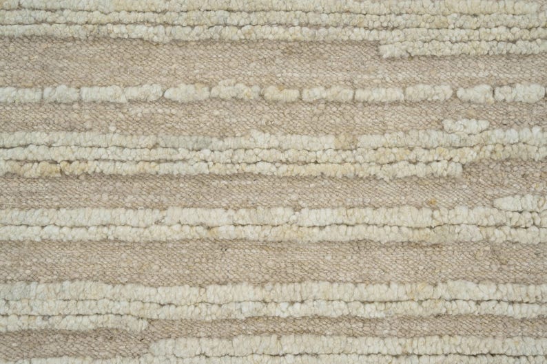 Tapete Open Field Basil Cream em Lã, Tecido Minimalista Aberto com Nós à Mão, Tapete de Área Creme 8x10 imagem 3