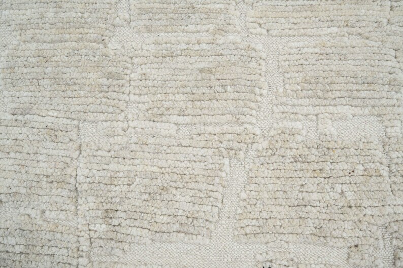 Still Water Canyon Cream Wool Rug, Hand-Knotted Tonal Washed Pattern, Cream Area Rug 8x10 image 5