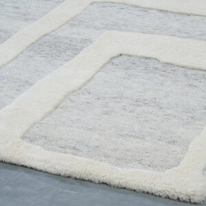 Warm Grain Cleary Ivory wollen vloerkleed, handgeknoopt met een gestructureerd tribaal weefsel, ivoorkleurig crèmekleurig vloerkleed 8x10 afbeelding 7