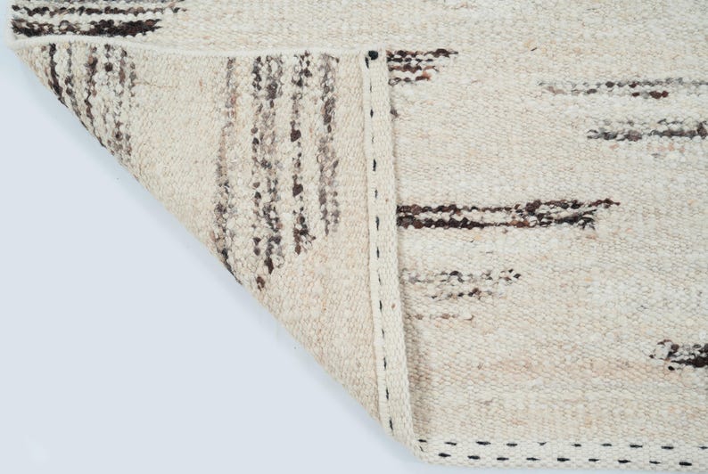 Varmkornig berylkrämfärgad ullmatta, handvävd texturerad tribalväv, krämfärgad matta 8x10 bild 5