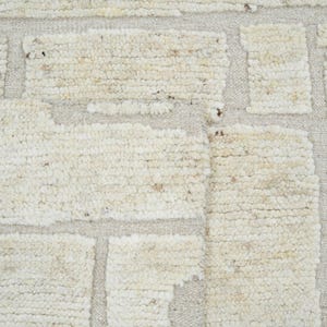 Still Water Brook Cream Wool Rug, Hand-Knotted Tonal Washed Pattern, Cream Area Rug 8x10 image 3
