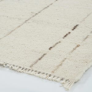 Dywan wełniany Woven Ridge Arbor Ivory, tkany ręcznie, prążkowany, splot kierunkowy, kremowo-kość słoniowa, 8x10 zdjęcie 5