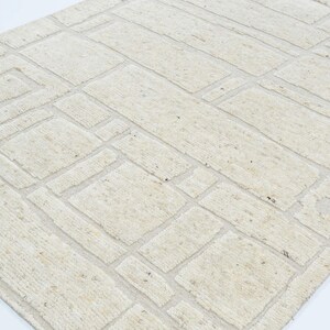 Still Water Brook Cream Wool Rug, Hand-Knotted Tonal Washed Pattern, Cream Area Rug 8x10 image 6