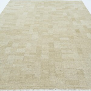 Tappeto in lana Soft Ground Dawn Honey, tessuto a mano a pelo corto, con trama piatta, caldo colore miele, 8x10 immagine 5