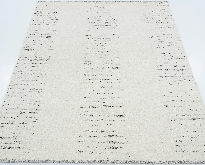 Warm Grain Brocade Ivory Wool Rug, Hand-Woven Textured Tribal Weave, Ivory Cream Area Rug 8x10 image 2