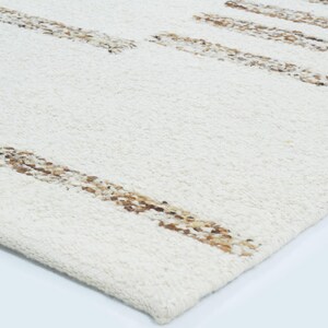 Alfombra de lana color marfil Warm Grain Beam, tejida a mano con textura tribal, alfombra color crema marfil de 8x10 imagen 5