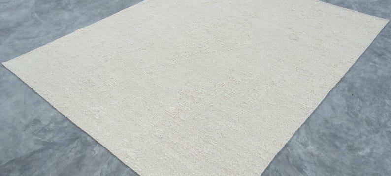 Still Water Cedar Ivory wollen vloerkleed, handgeknoopt met tonale, gewassen patronen, ivoorkleurig crèmekleurig vloerkleed 8x10 afbeelding 6